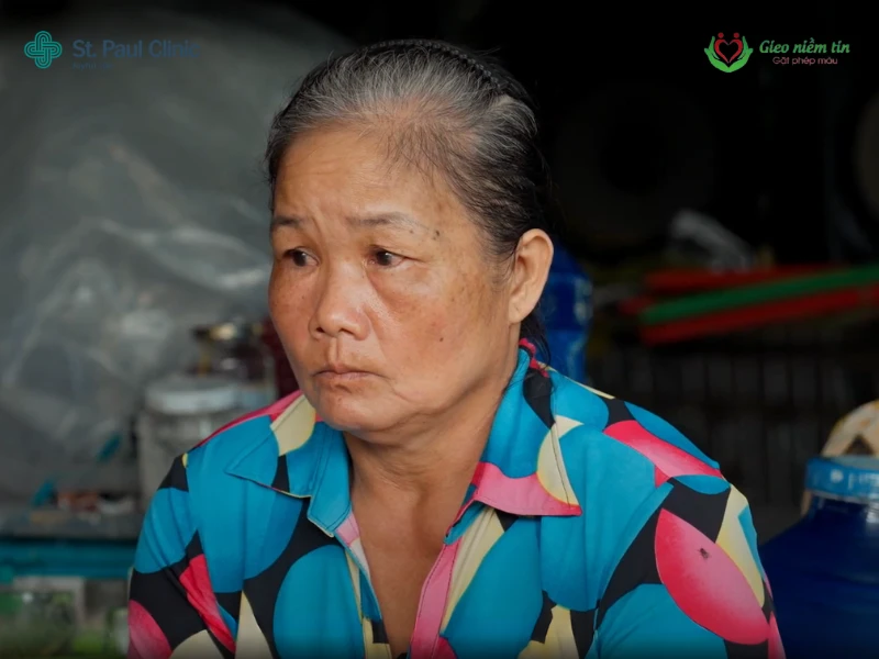 Giấc mơ chiến thắng bệnh vẩy nến của người đàn ông thu mua phế liệu nơi miền Tây sông nước
